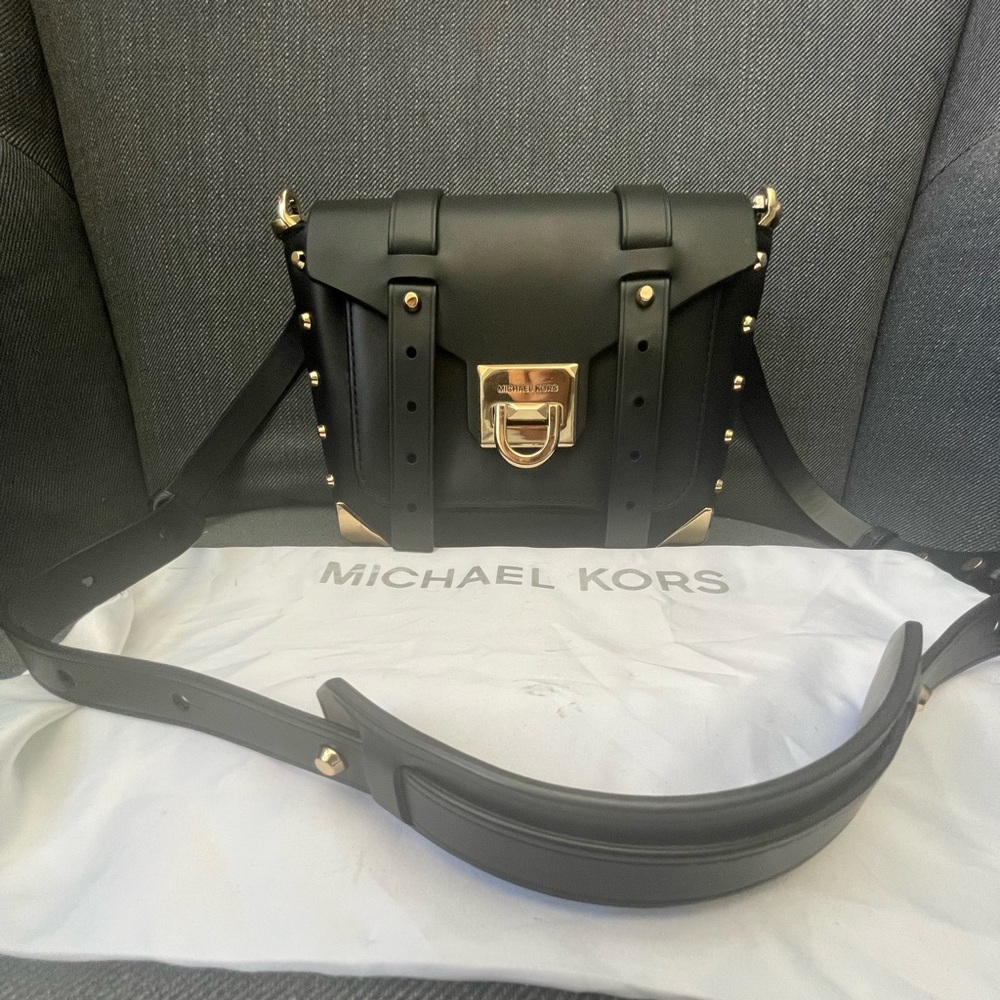 Michael Kors Manhattan Small